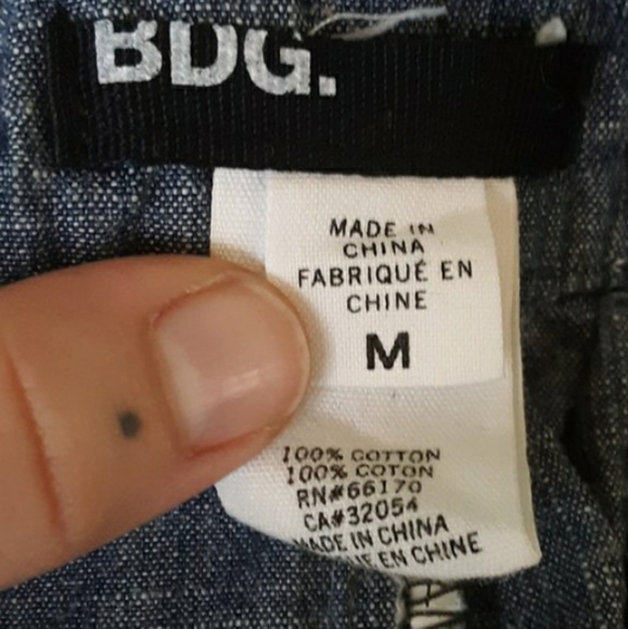 Embroidered button-down skirt - Picture 4 of 4